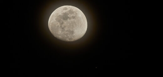 The Moon and Mars, in another image from the 9 Feb. 2025 close conjunction.